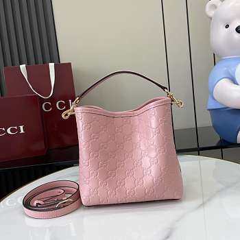 Fortok Gucci GG Mini Emblem shoulder bag Pink 15 x 18 x 8 cm