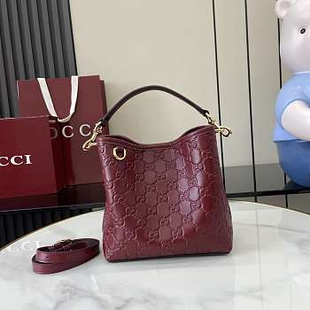 Fortok Gucci GG Mini Emblem shoulder bag Rouge 15 x 18 x 8 cm