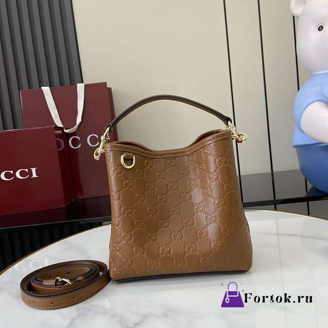 Fortok Gucci GG Mini Emblem shoulder bag Brown 15 x 18 x 8 cm - 1