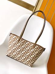 Fortok Fendi Roll Mini Reversible shopper in Pequin striped and beige FF fabric 23-15-19.5cm - 4