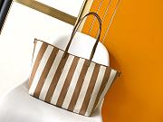 Fortok Fendi Roll Large Reversible shopper in Pequin striped and beige FF fabric 35-19.5-32cm - 6