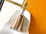 Fortok Fendi Roll Large Reversible shopper in Pequin striped and beige FF fabric 35-19.5-32cm - 5