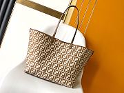 Fortok Fendi Roll Large Reversible shopper in Pequin striped and beige FF fabric 35-19.5-32cm - 3