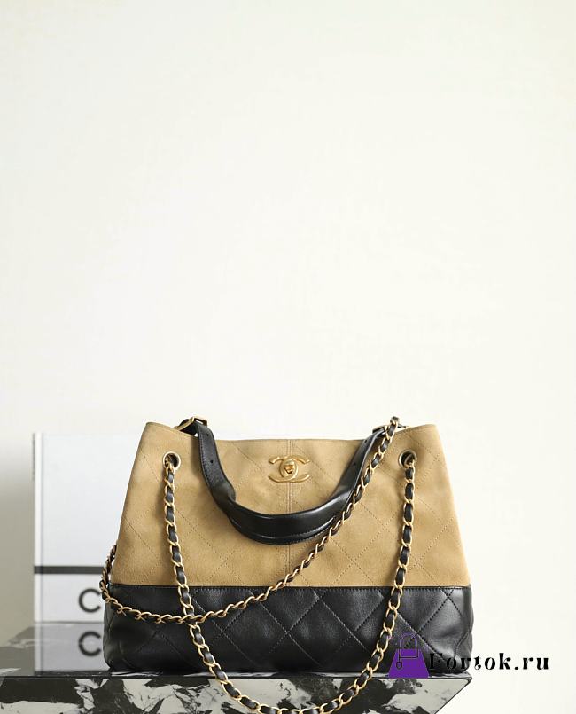 Fortok Chanel Shopping Bag Suede Calfskin & Lambskin Beige 36 x 24 x 14cm - 1