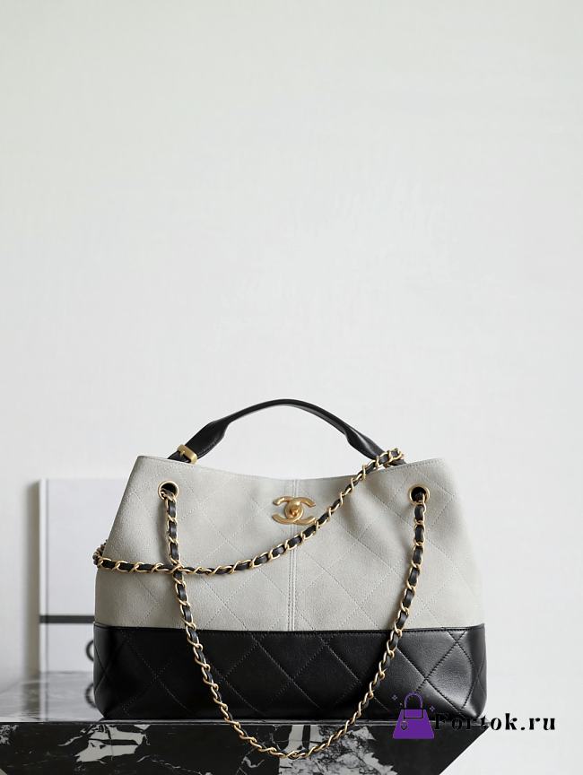 Fortok Chanel Shopping Bag Suede Calfskin & Lambskin White 36 x 24 x 14cm  - 1