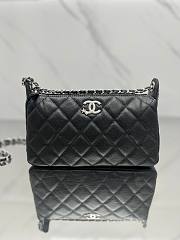 Fortok Chanel shoulder bag 25B Black CC Logo Silver Caviar12*21*5.5cm - 1