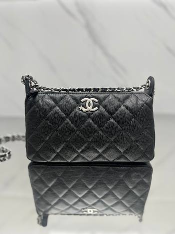 Fortok Chanel shoulder bag 25B Black CC Logo Silver Caviar12*21*5.5cm