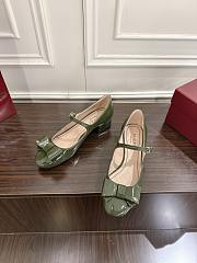 Fortok Gucci slingback pumps in a green patent leather - 4