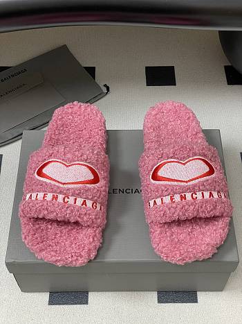 Fortok Balenciaga Furry Slide Sandals in Pink with a red embroidered logo