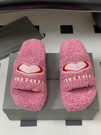 Fortok Balenciaga Furry Wedge Sandals in Pink with a red embroidered logo 