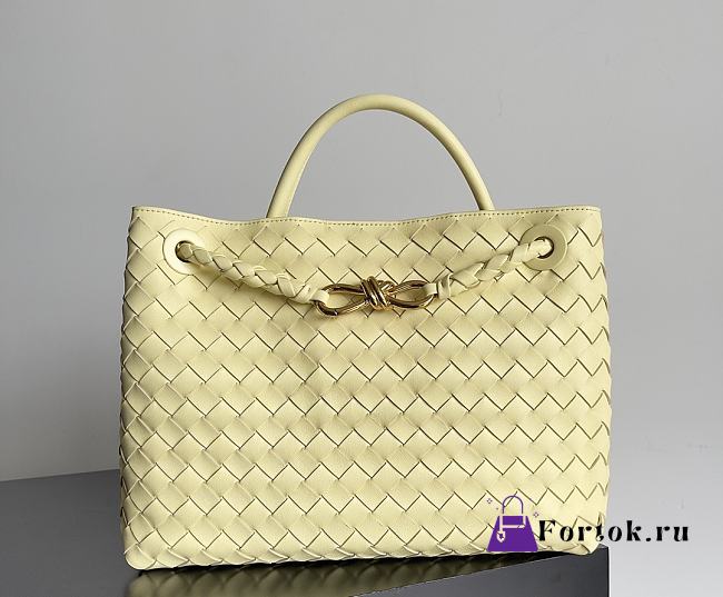 Fortok Bottega Veneta Womens Andiamo Baby Yellow 32*24*12cm    - 1