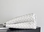 Fortok Bottega Veneta Womens Andiamo Medium White 32*24*12cm   - 6