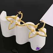 Fortok Louis Vuitton Four-leaf Clover Hollow Twist Earrings Gold - 3