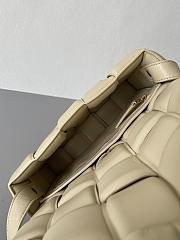 Fortok Bottega Veneta Cassette Padded Bag Sage Beige 26x18x8cm - 6