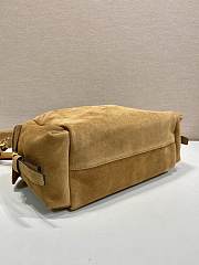 Fortok Large Prada Explore suede bag Cinnamon 32 x 22 x 11.5 cm - 4