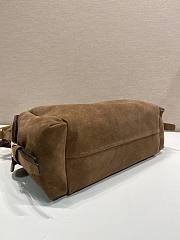 Fortok Large Prada Explore suede bag Cocoa Brown 32 x 22 x 11.5 cm - 6