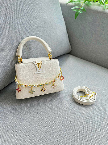 Fortok Louis Vuitton Capucines White Mini 22 cm