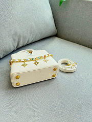 Fortok Louis Vuitton Capucines White Mini 22 cm - 2