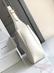 Fortok YSL Saint Laurent LE 5 À 7 hobo in grained leather White 30 X 31 X 13cm - 3