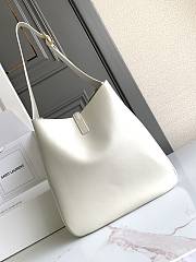 Fortok YSL Saint Laurent LE 5 À 7 hobo in grained leather White 30 X 31 X 13cm - 2