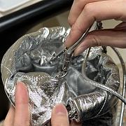 Fortok CHANEL 22 Mini Handbag Crinkled Metallic Leather Silver 19 x 20 x 6cm - 3