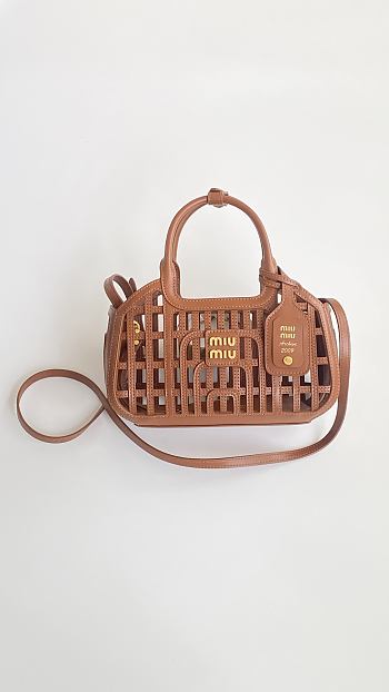 Fortok Miu Miu Leather basket Brown 24*13*9cm