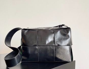 Fortok Bottega Veneta Arco Camera Bag Leather Black 28*18*9cm 
