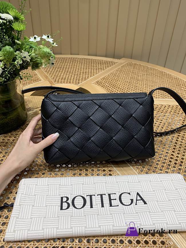 Fortok Bottega Veneta Diago Zipped Messenger Black 25*5*15cm  - 1
