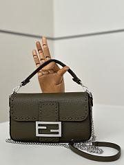 Fortok Fendi selleria baguette shoulder bag 19.5x4.5x13cm - 1