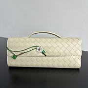 Fortok Bottega Veneta Andiamo Clutch Flower Beige 31x13x3cm - 1