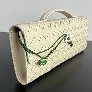 Fortok Bottega Veneta Andiamo Clutch Flower Beige 31x13x3cm - 5