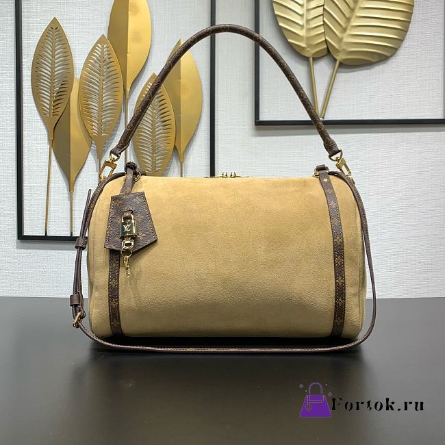 Fortok Louis Vuitton Express MM Hazelnut M26358 24 x 18.5 x 36 cm - 1
