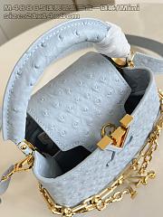 Fortok Louis Vuitton LV X Tm Capucines East-west Ostrich Leather Blue 13.6 x 8 x 21 cm - 4