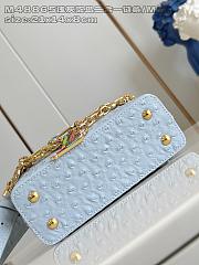 Fortok Louis Vuitton LV X Tm Capucines East-west Ostrich Leather Blue 13.6 x 8 x 21 cm - 6