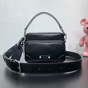 Fortok Louis Vuitton Nil Black M13987 17.5 x 11 x 25 cm