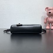 Fortok Louis Vuitton Pochette Vibe Black 10 x 7.5 x 25 cm - 4