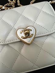 Fortok Chane Mini Quilted Lambskin CC Enamel Clutch with Chain Crossbody Bag White 11cm - 3