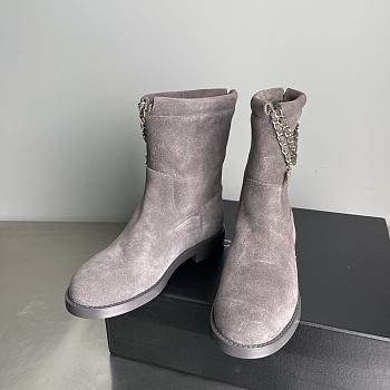 Fortok Chanel Suede Boots Chain Grey