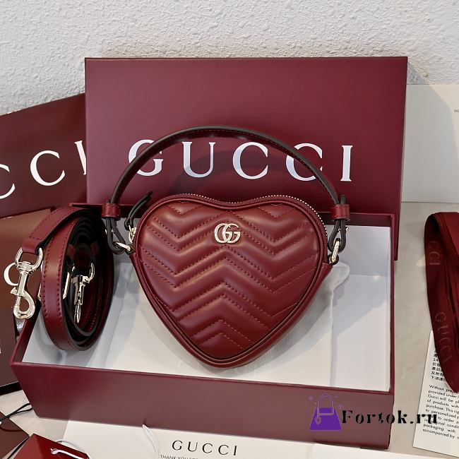 Fortok Gucci Heart-shaped GG Marmont Mini Bag Rouge 13.5 × 11.5 × 2.5 cm - 1