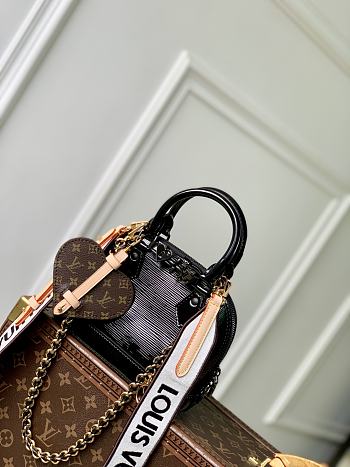 Fortok Louis Vuitton Alma Micro bag Black 15x19.5x10 cm