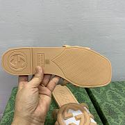 Fortok Gucci Interlocking G Slide Sandals Rubber Beige  - 6