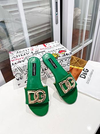 Fortok Dolce & Gabbana D&G slippers patent leather Green