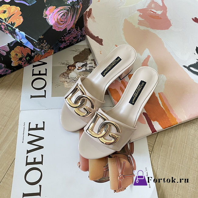 Fortok Dolce & Gabbana D&G slippers patent leather Heels Cream - 1