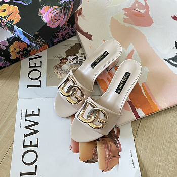 Fortok Dolce & Gabbana D&G slippers patent leather Heels Cream
