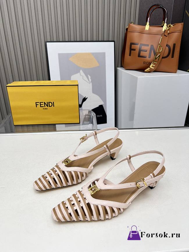 Fortok Fendi FFold Pink and beige leather low-heeled slingbacks 4cm  - 1