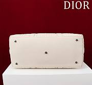 Fortok Dior Weekender 40 Ivory Dior Gravity Leather and Black Grained Calfskin 57.5 x 34.5 x 22cm  - 4