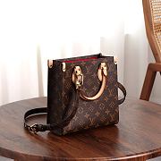 Fortok Louis Vuitton Sac plat BB 21.5 x 22 x 9 cm  - 2