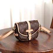 Fortok Louis Vuitton Monogram Saumur BB bag 20 x 16 x 7.5cm - 4