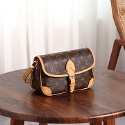 Fortok Louis Vuitton Diane Monogram Canvas handbag 15 x 9 x 24cm - 6