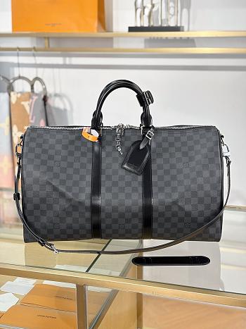 Fortok Louis Vuitton Keepall Bandoulière 50 in Damier Graphite Canvas 50x29x23cm